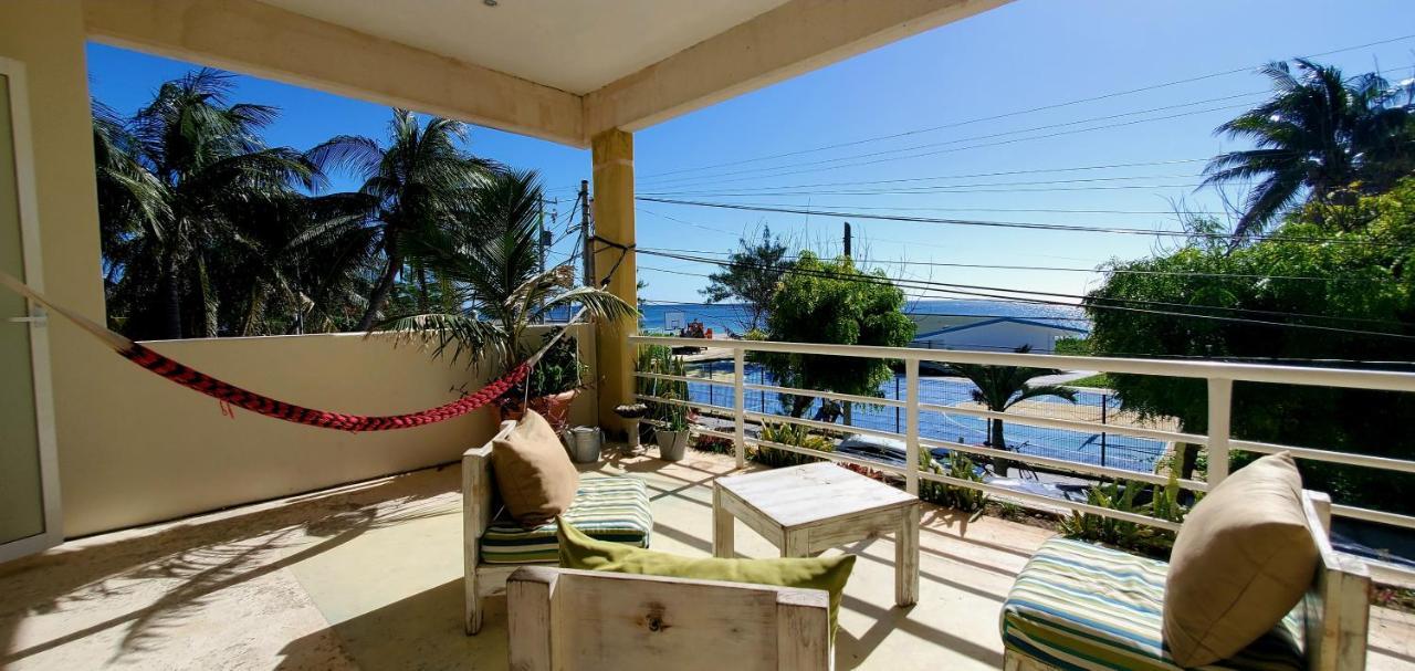 Layla Guesthouse Puerto Morelos Exterior photo